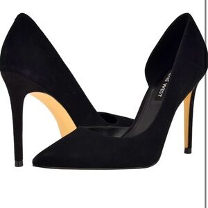 New! Never Been Worn!
Pointed toe pump sexy sky high stiletto heel